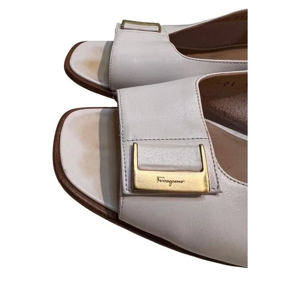 Salvatore Ferragamo White Leather Slingback Heels Gold Buckle Women's Size 9.5 B - Picture 3 of 15